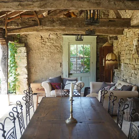 ベッド・アンド・ブレックファスト Mas De Garrigue - D'hotes Calvignac